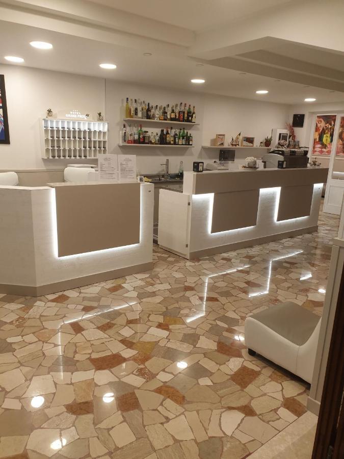 Hotel Grand Prix Sottomarina Buitenkant foto