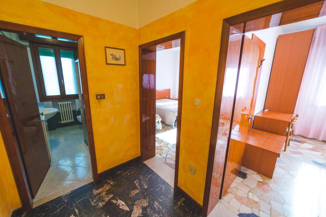Hotel Grand Prix Sottomarina Buitenkant foto