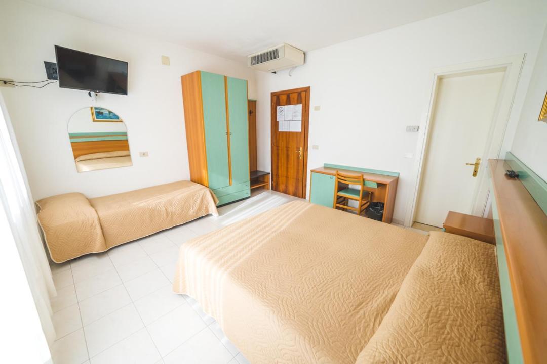 Hotel Grand Prix Sottomarina Buitenkant foto