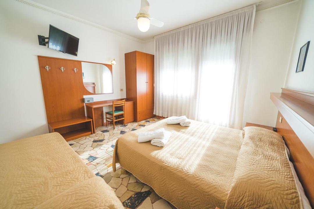 Hotel Grand Prix Sottomarina Buitenkant foto