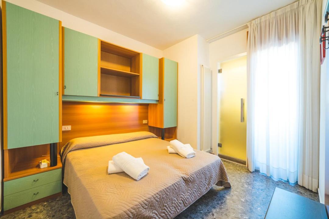 Hotel Grand Prix Sottomarina Buitenkant foto