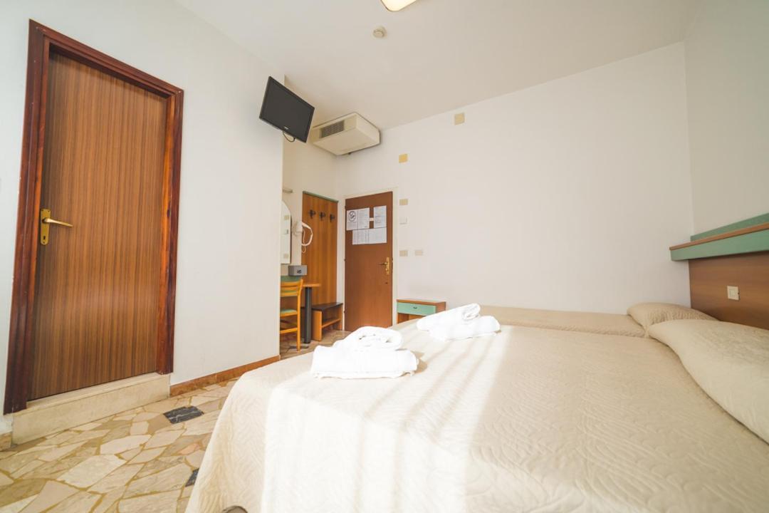 Hotel Grand Prix Sottomarina Buitenkant foto