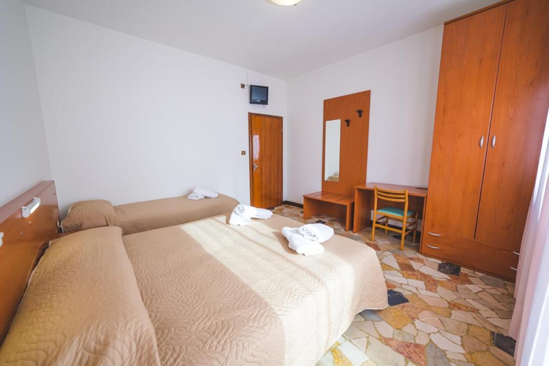 Hotel Grand Prix Sottomarina Buitenkant foto