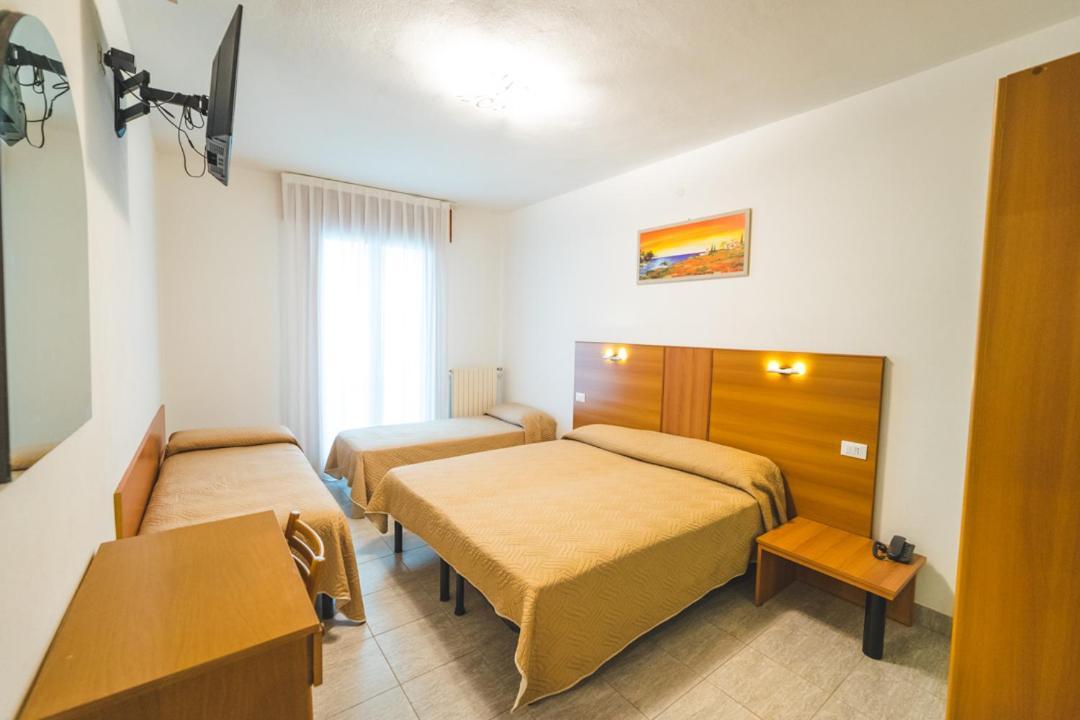 Hotel Grand Prix Sottomarina Buitenkant foto