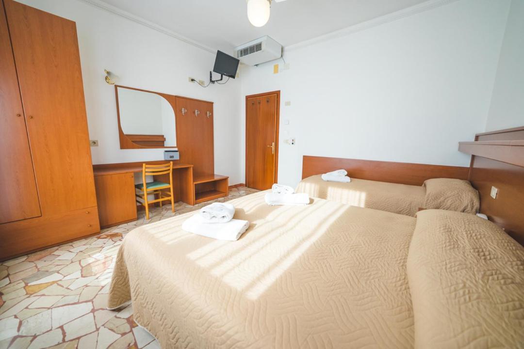 Hotel Grand Prix Sottomarina Buitenkant foto